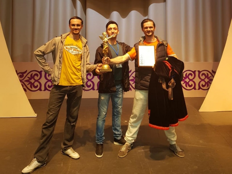 Бурков поздравил омских танцоров с победой в конкурсе Махмуда Эсамбаева #Культура #Омск