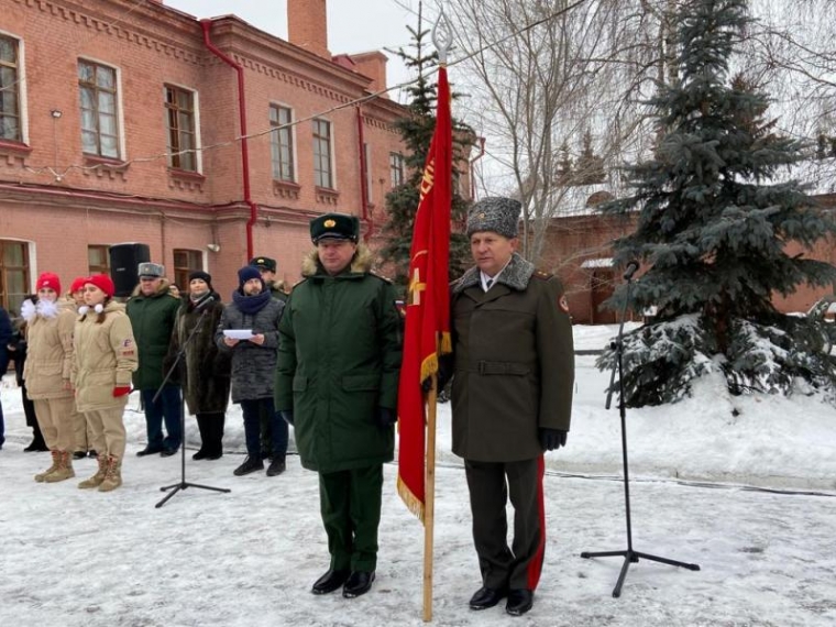 Минобороны передало Боевое знамя дивизии, образованной в Омском пехотном училище #Культура #Омск