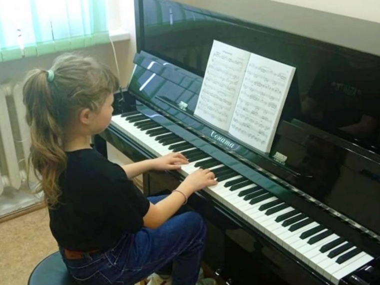 В Саргатскую школу искусств начали поступать новые музыкальные инструменты #Культура #Омск