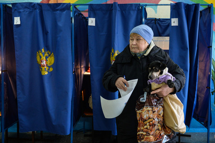 В Центральной России открылись избирательные участки #Россия #Новости #Сегодня