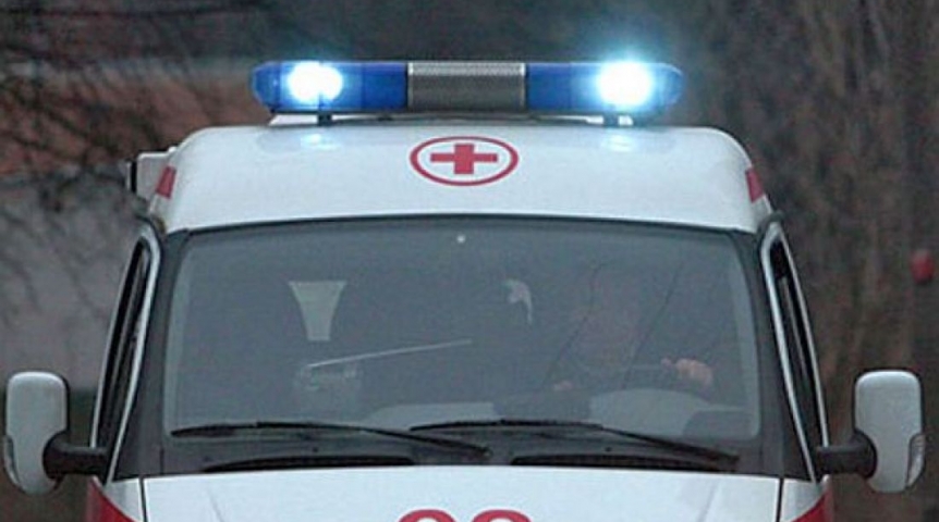 На трассе под Омском пенсионер сбил женщину на дороге – она умерла в больнице #Происшествия #Омск #Сегодня