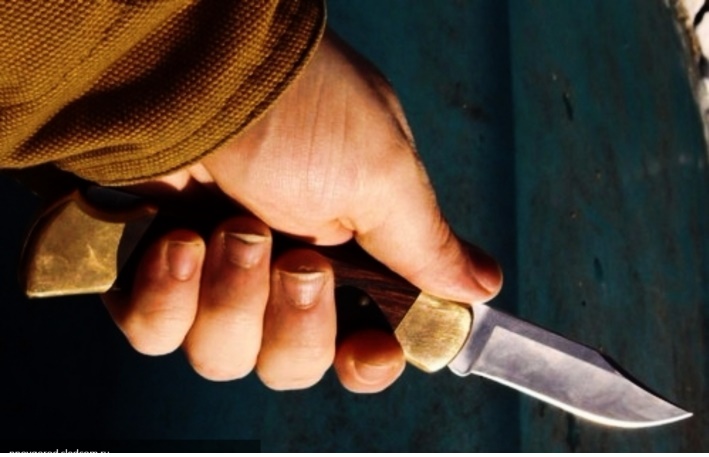 У «Миллениум» грабитель напал с ножом на 40-летнего мужчину