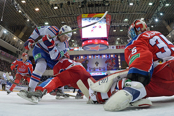 Сезон Континентальной хоккейной лиги стартует на фоне паспортного скандала Хоккей