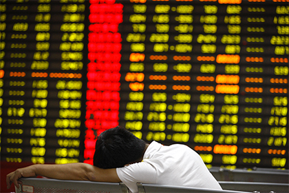 В Китае инвестор выбросился из окна после обвала на рынке