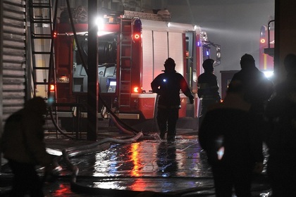 Пожар на траулере Мыс Елизаветы частично потушен