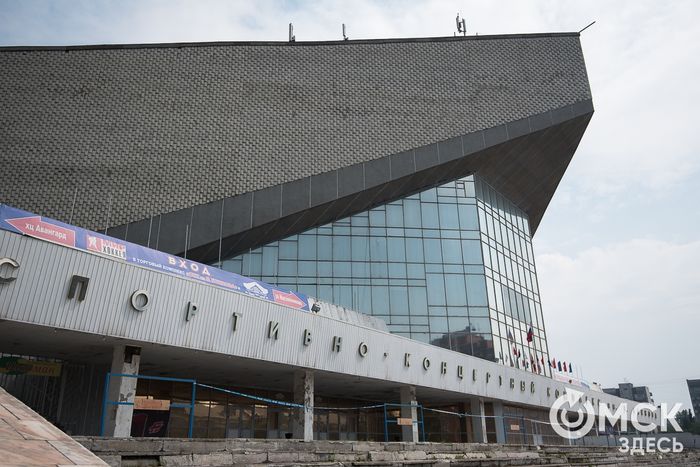 "Арена Омск": что сейчас происходит с главной ледовой площадкой "Авангарда" #Спорт #Новости