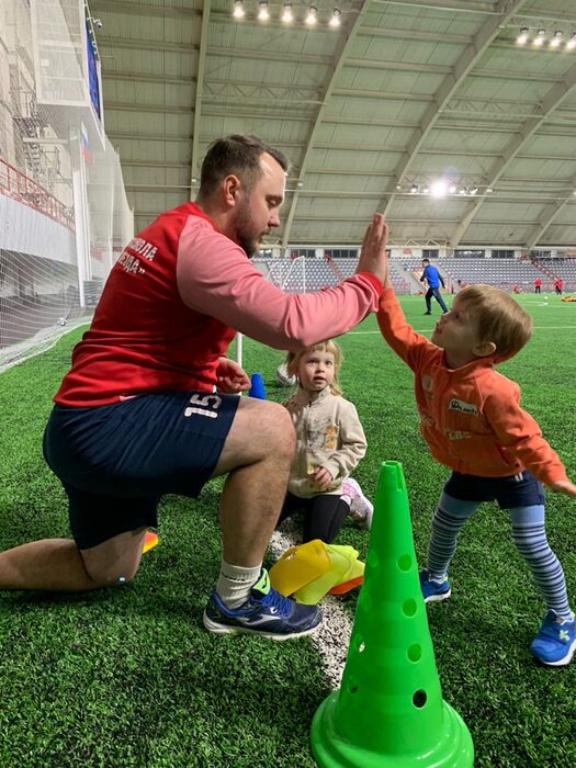 В Омске открылась футбольная секция для самых маленьких #Спорт #Новости