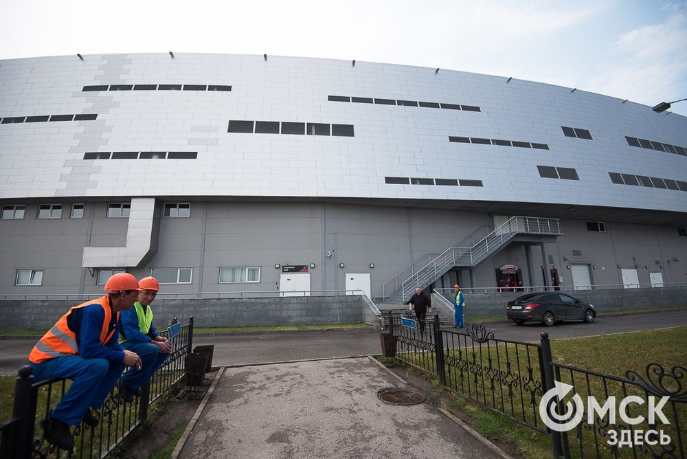 "Арена Омск": что сейчас происходит с главной ледовой площадкой "Авангарда" #Спорт #Новости