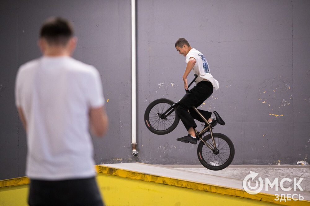Вот это трюк! Смотрим, как в Омске прошёл BMX контест #Спорт #Новости