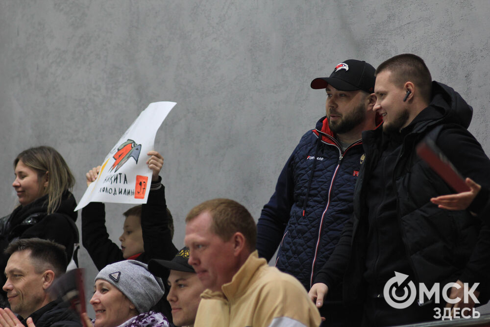 "Омские Ястребы" сократили отставание в финальной серии Кубка Харламова #Спорт #Новости