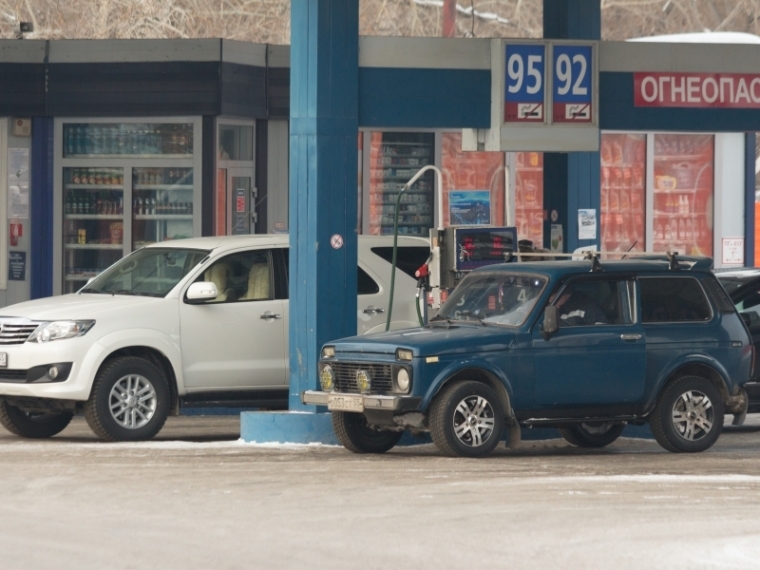 В Омском УФАС назвали причины роста цены на топливо #Экономика #Омск