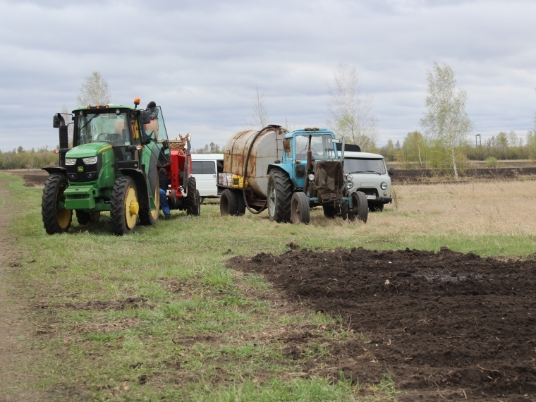 За подорожавшее топливо омские аграрии получат 237 миллионов рублей компенсации #Экономика #Омск