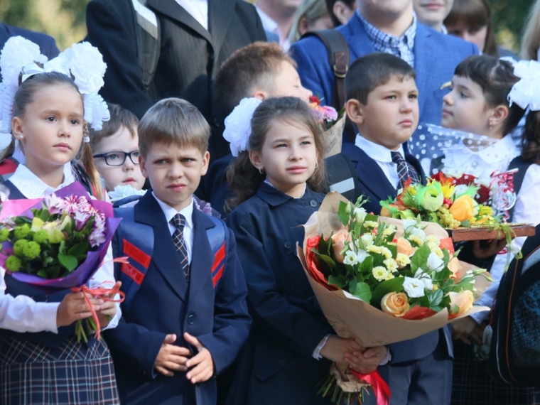 Омск вошел в десятку регионов с самой дешевой «корзиной школьника» #Экономика #Омск