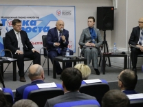 Минэкономики просит омских предпринимателей оценить встречи с Назаровым #Экономика #Омск