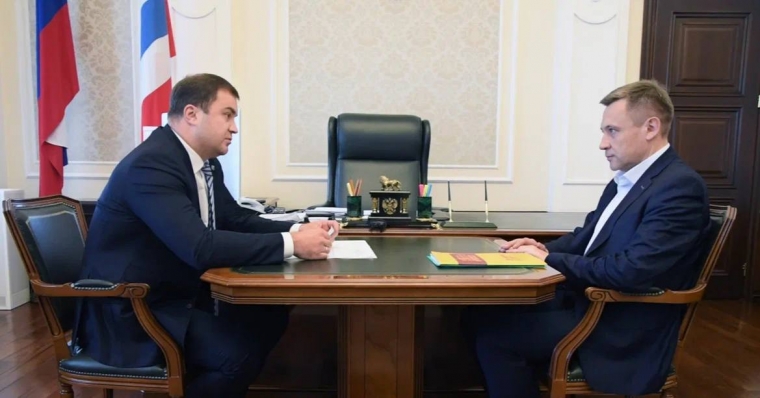 Виталий Хоценко встретился с руководителями двух фракций Законодательного собрания Омской области #Экономика #Омск