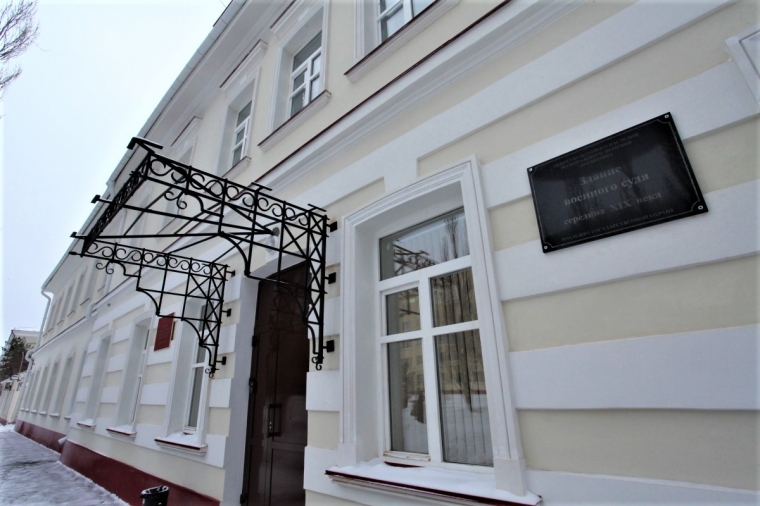 В Омске восстановили здание Военного суда, которое штукатурил Достоевский #Культура #Омск