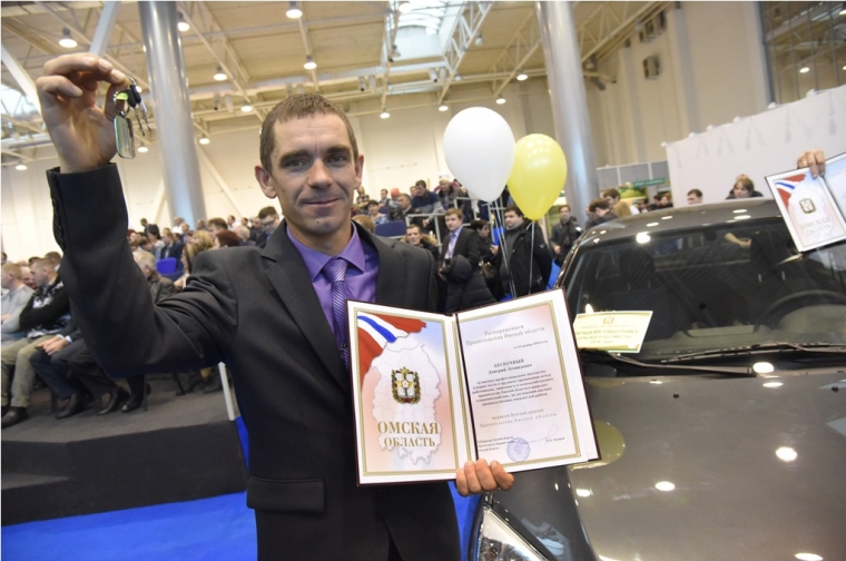 Лучших аграриев Омской области наградили автомобилями «Лада-Гранта» #Экономика #Омск