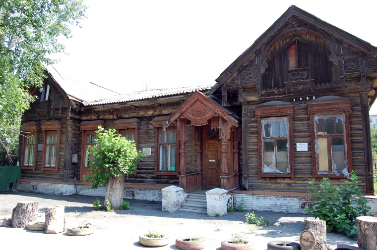 Мэрию заставляют отреставрировать омский шедевр деревянного зодчества #Культура #Омск