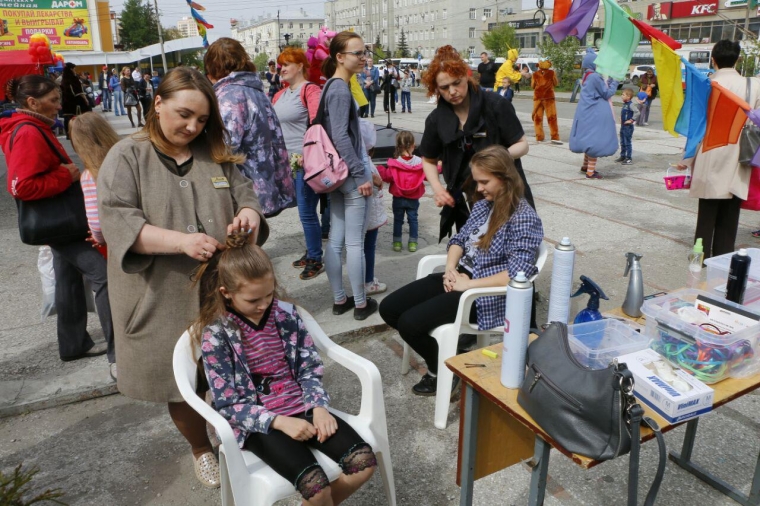 Юные омичи День защиты детей отметили вместе с Леонидом Якубовичем #Культура #Омск
