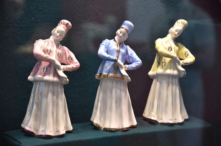 В Омском музее имени Врубеля открылась выставка дулевского фарфора #Культура #Омск