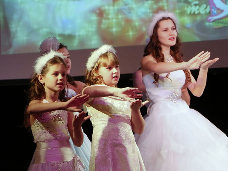 Звезда шоу «Голос. Дети» приветствовал победителей омского фестиваля «Преодоление» #Культура #Омск