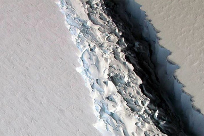 В Антарктиде обнаружили новую гигантскую трещину #Наука #Техника #Новости