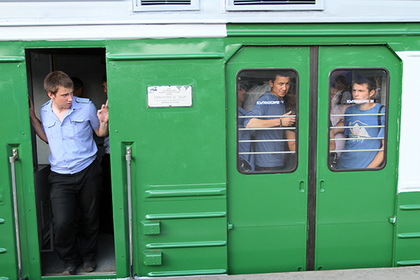 На Курском вокзале сошел с рельсов вагон электрички #Россия #Новости #Сегодня