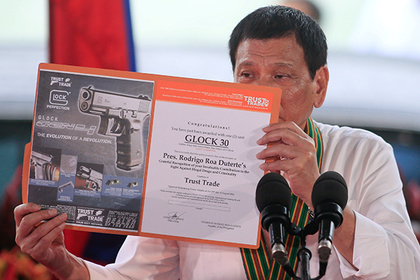 Президент Филиппин разрешил пристрелить его #Мир #Новости #Сегодня