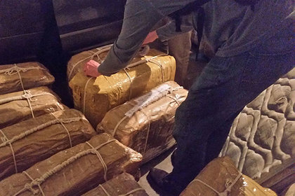 Названа цель вбросов на тему кокаина в российском посольстве в Аргентине #Мир #Новости #Сегодня