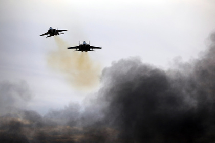 Израиль обстрелял Газу в ответ на запуск воздушных змеев и прорыв границы #Мир #Новости #Сегодня