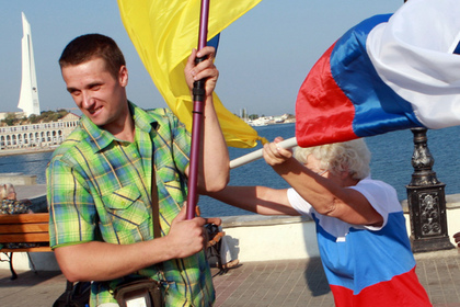 В России высмеяли обещание Порошенко поднять в Крыму украинский флаг #Россия #Новости #Сегодня