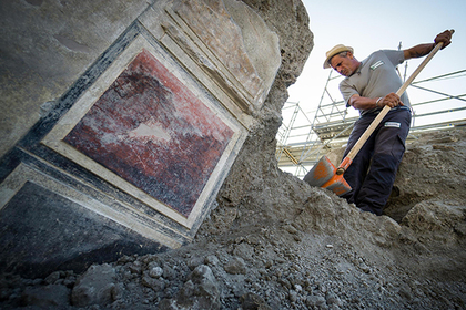 Найдены пережившие извержение Везувия древнейшие артефакты #Наука #Техника #Новости