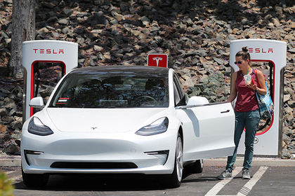 Еще один соратник Маска уйдет из Tesla #Финансы #Новости #Сегодня