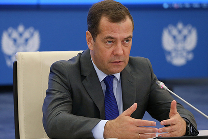 Медведев предупредил о непростых годах #Финансы #Новости #Сегодня