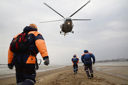 Пилота разбившегося четыре дня назад вертолета нашли живым в якутских снегах #Россия #Новости #Сегодня