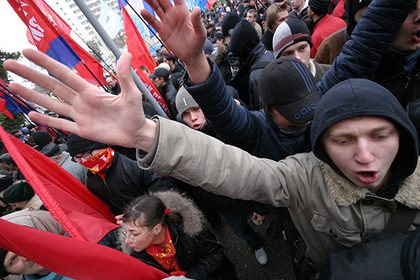 За вовлечение подростков в митинги предложили штрафовать на сотни тысяч рублей #Россия #Новости #Сегодня
