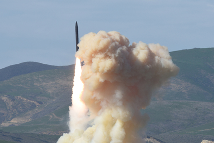 США возобновили ядерную гонку вооружений #Мир #Новости #Сегодня