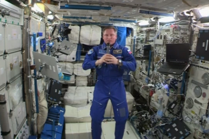 Космонавты на МКС защитились от радиации влажными салфетками #Наука #Техника #Новости