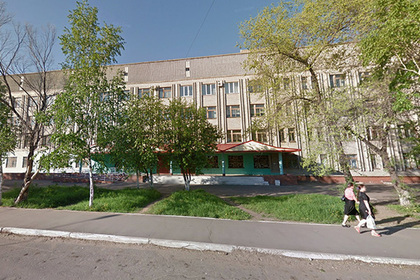 Россиянин сломал бедро и получил табуретом от врача #Россия #Новости #Сегодня