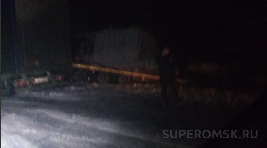 В Госавтоинспекции рассказали подробности столкновения двух большегрузов на трассе под Омском #Происшествия #Омск #Сегодня
