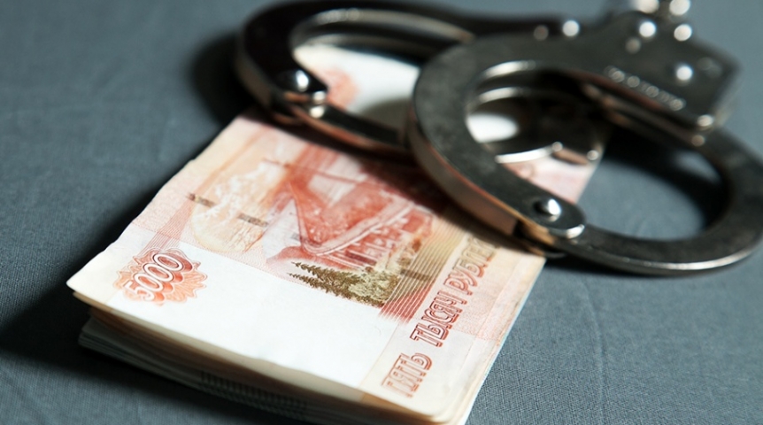 Омичка не поверила работникам банка и лишилась 300 тысяч рублей #Омск #Происшествия #Криминал