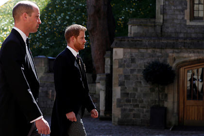 Принцы Гарри и Уильям продолжили враждовать после похорон принца Филиппа: Люди: Из жизни: Lenta.ru #Жизнь #Новости #Сегодня