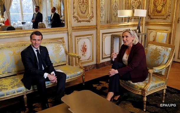 Выборы во Франции: Макрон против подруги Путина
