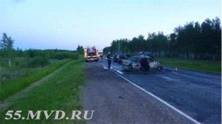 Авария на трассе Тюмень-Омск: погибли 2 человека.