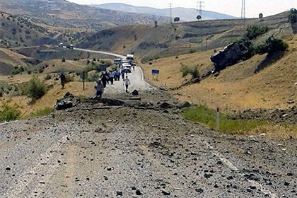 Курдские радикалы подорвали турецкий бронеавтомобиль