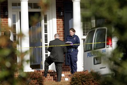 В США на семейном празднике застрелили девятилетнего мальчика В США на семейном празднике застрелили девятилетнего мальчика