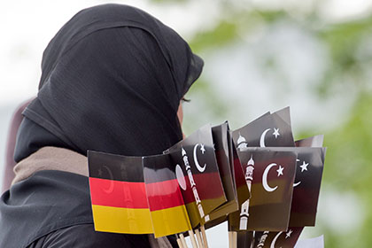 Саудовская Аравия предложила построить в Германии 200 мечетей для беженцев