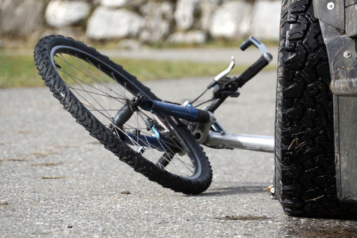В Омске грузовая «Газель» сбила 12-летнего велосипедиста