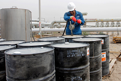 Ирак призвал нефтяников сократить добычу Ирак призвал нефтяников сократить добычу