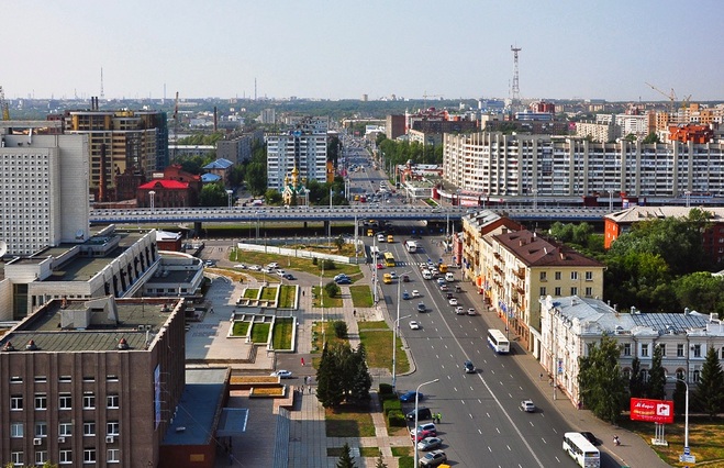 В Омске Красный путь освободят от рекламных билбордов